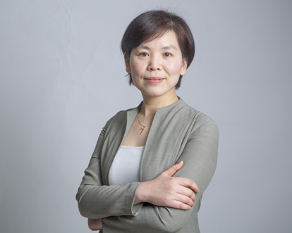 陳姿，建筑設計，安徽寰宇建筑設計院，一級注冊建筑師，院副總建筑師，正高工。主持完成多項大中型建筑設計項目，其中《合肥市金大地1912商業街區》榮獲2015年安徽省優秀工程勘察設計行業一等獎，《寰宇上都》榮獲2013年安徽省優秀工程勘察設計行業二等獎。_副本.jpg
